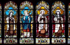 Stained glass window with six Carmelite Saints